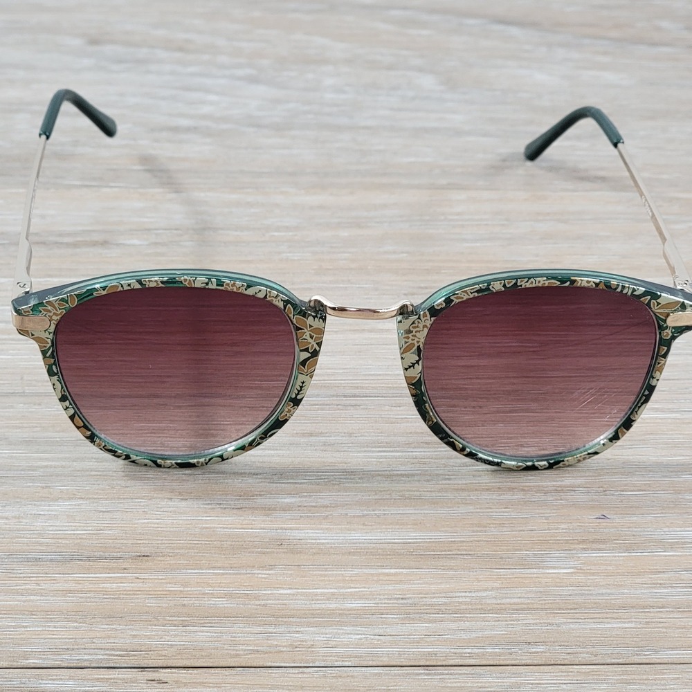 AJ Morgan Green Floral Round Sunglasses Gold Metal Temples CE 53444 Womens